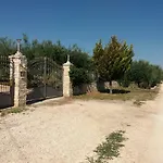 Calendula Villa *