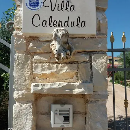 Calendula Villa *